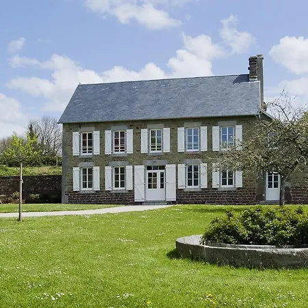Manoir Du Mesnil De Bas Villa Brehal Exterior photo